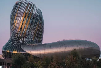 The iconic architecture of the Cité du Vin in Bordeaux