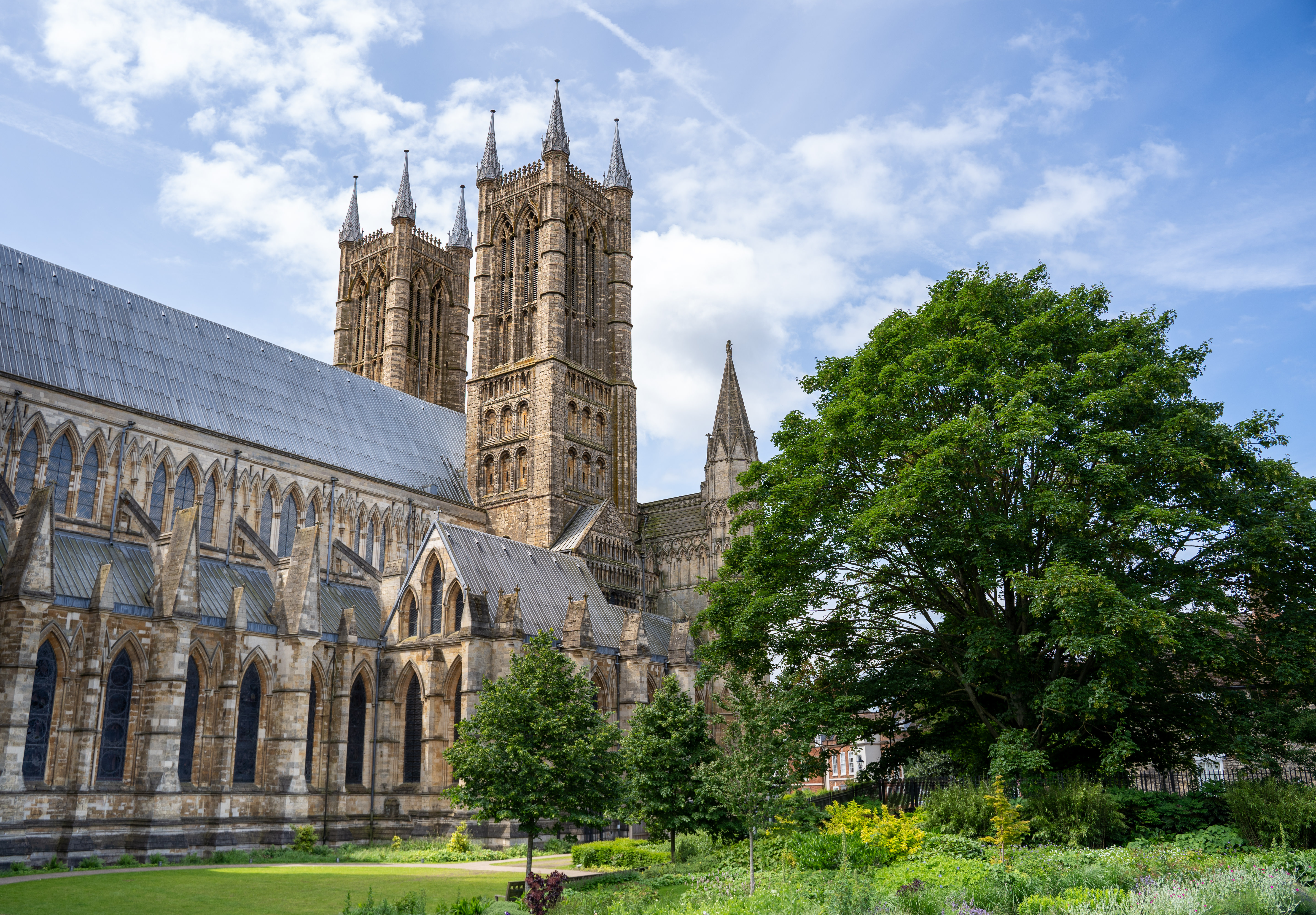 Lincoln Cathedral Interiors Exteriors Lincoln Summer24 90 4 1e217d2f-c166-46a4-ae90-9bf59f264c06