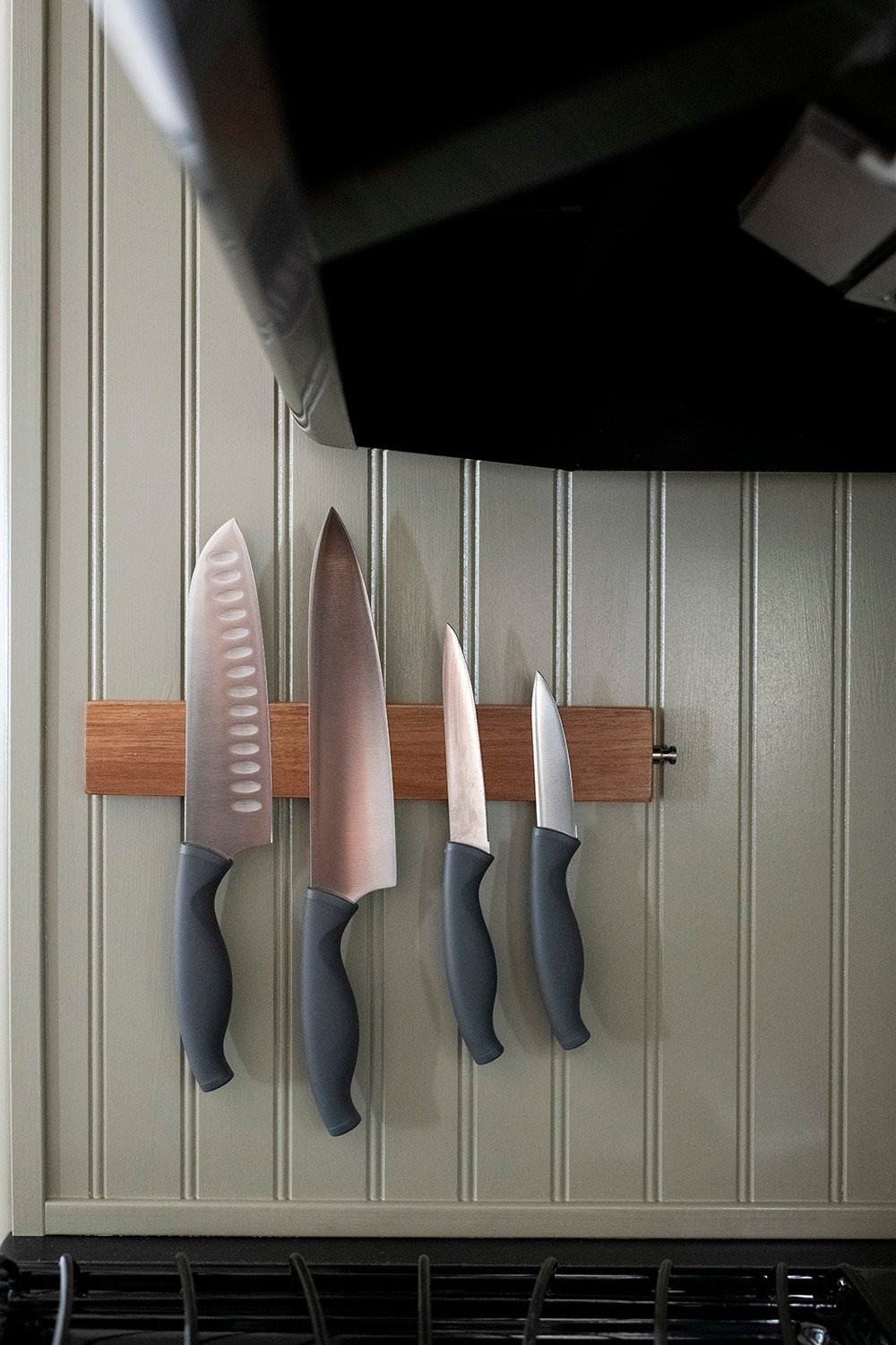 Magnetic knife strip in the kitchen