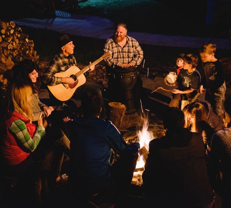 Campfires at Yosemite Bug Rustic Mountain Resort, offering a cozy and social atmosphere