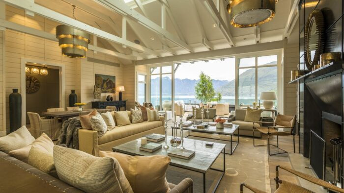 Luxury travel advisor