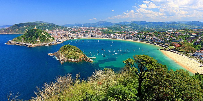 Beautiful San Sebastián and its La Concha Beach