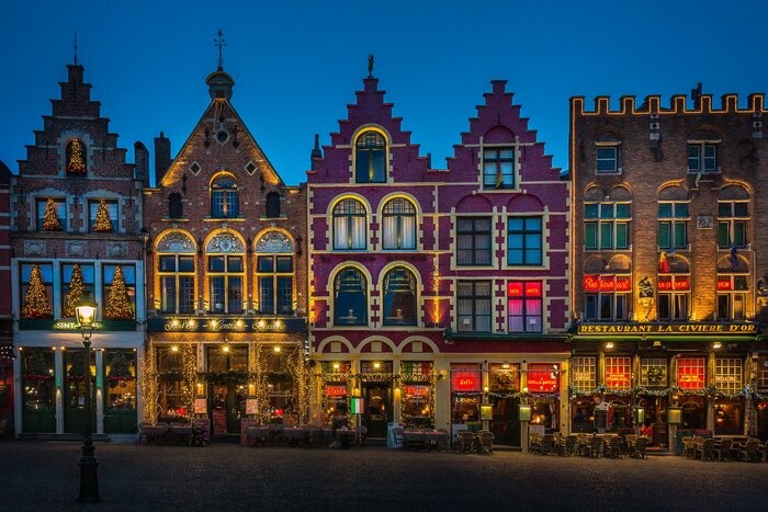 Embark on Bruges - Private guided walking tour