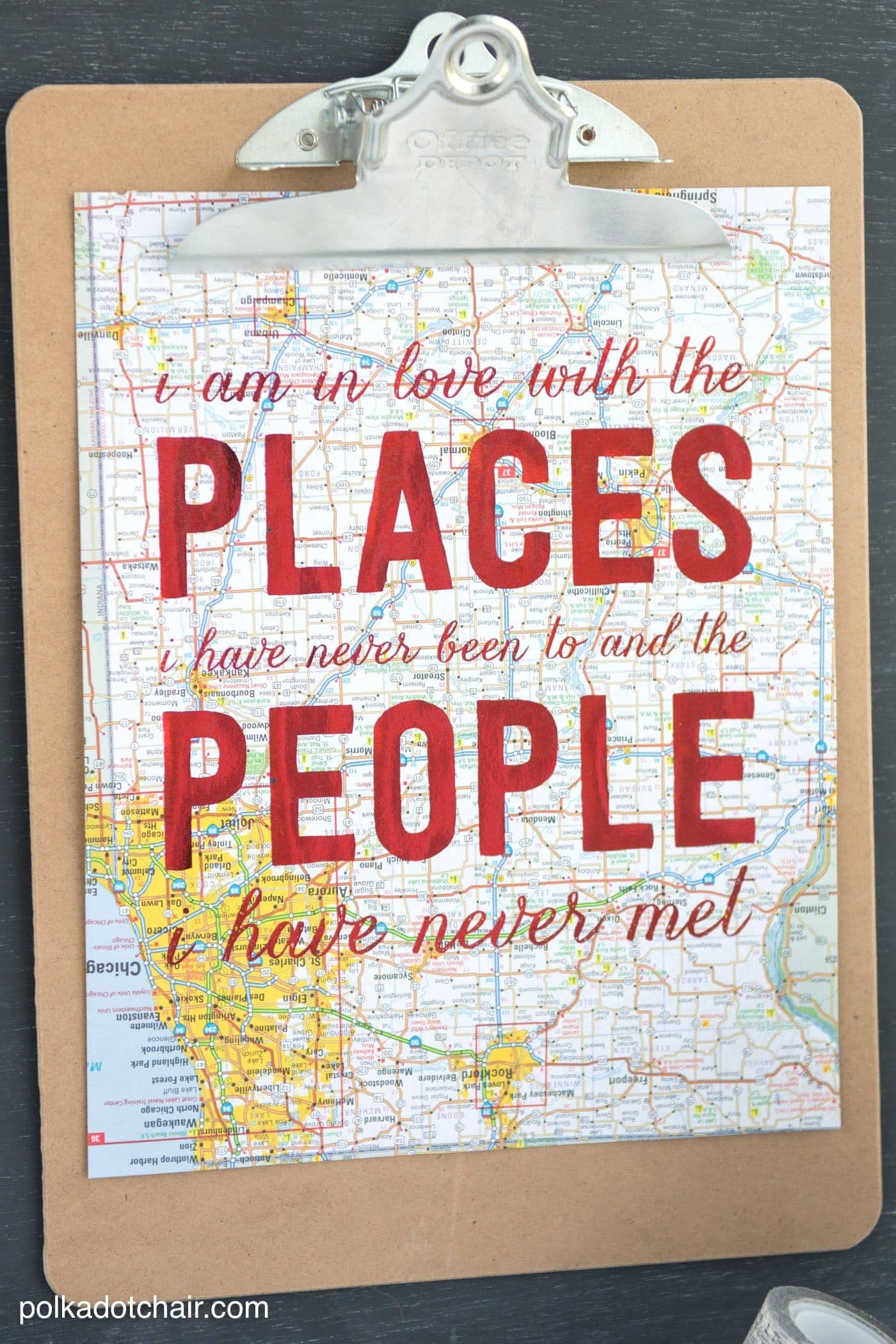 Free travel themed printables perfect to use with a foil applicator machine... lots of great travel scrapbooking ideas too.