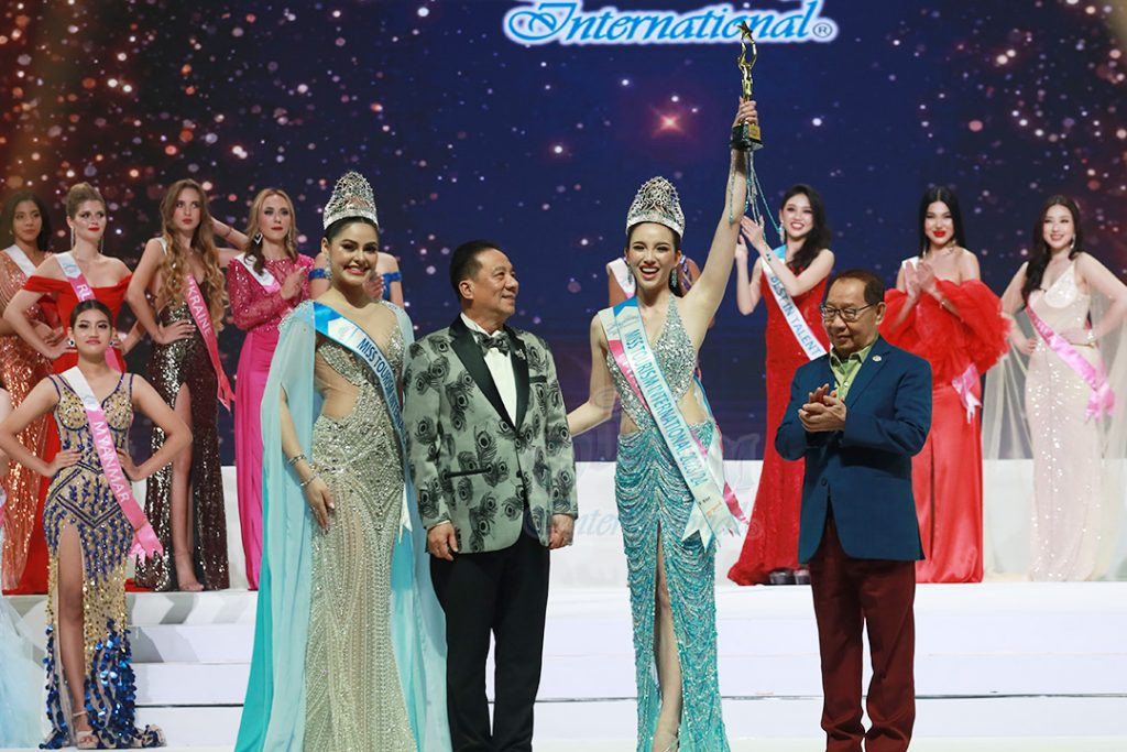 Tia Li Taveepanichpan at Miss Tourism International 2023