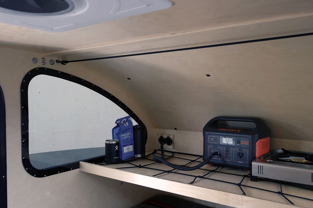 Oregon Trail’R DoDrop Alpha interior
