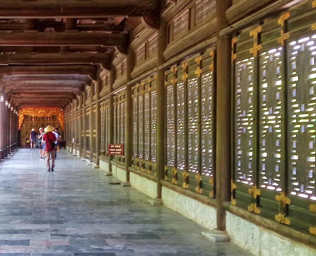 View of the courtyard at Bai Dinh Pagoda