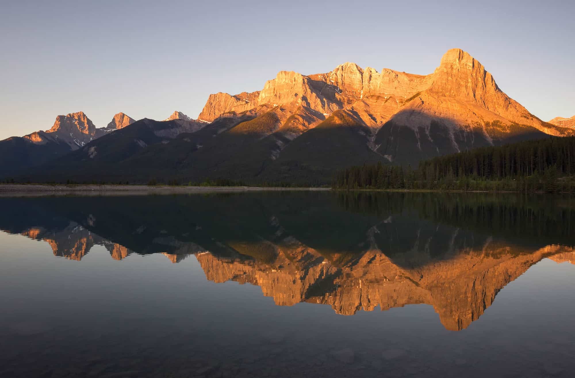 From right to left, Ha Ling Peak, Mount Lawrence Grassi and then The Three Sisters. Taken from the Rundle Forebay.