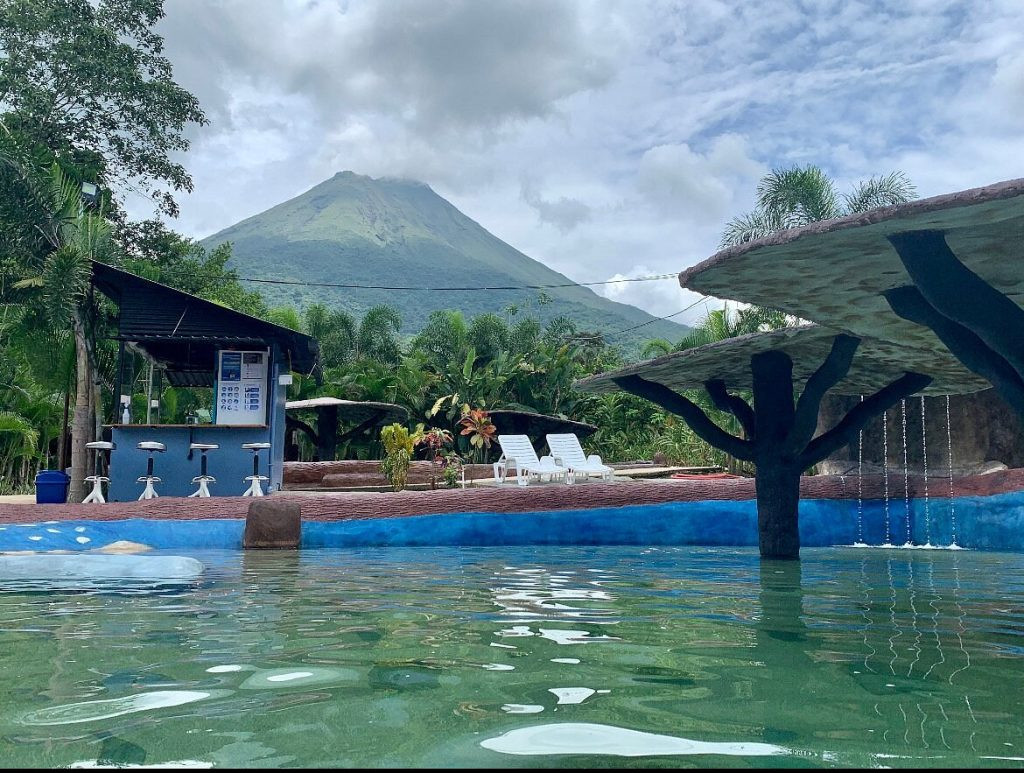 Sustainable tourism supporting local community