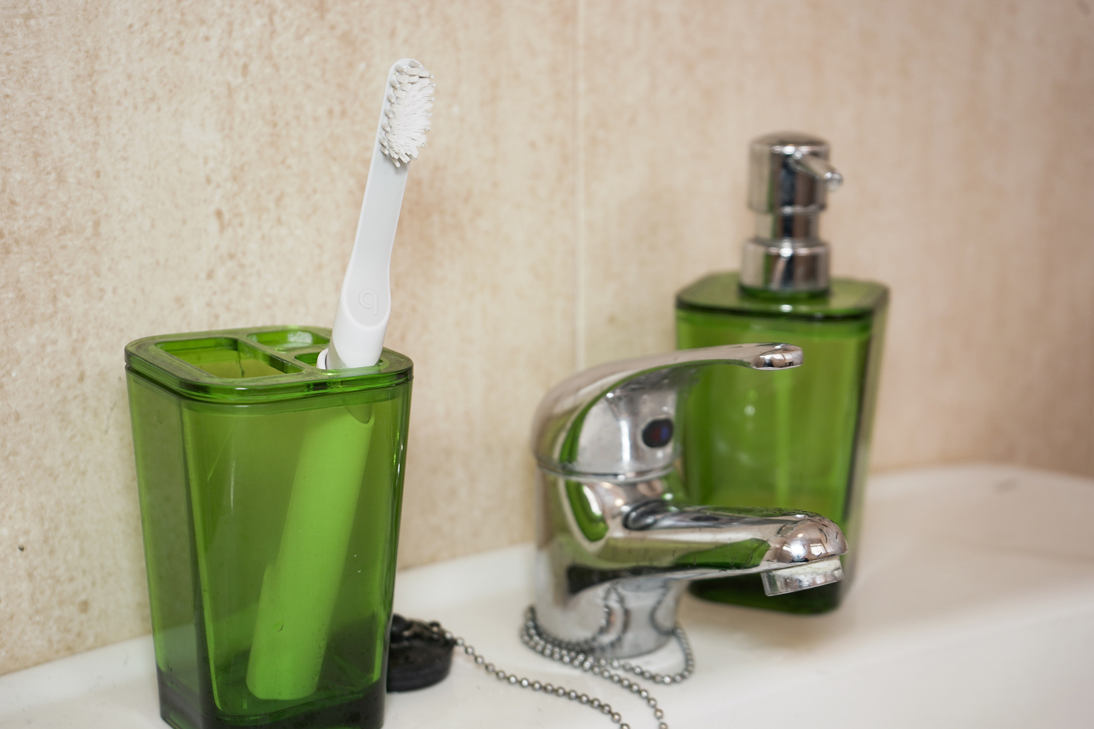 quip Electric Toothbrush Sleek Design