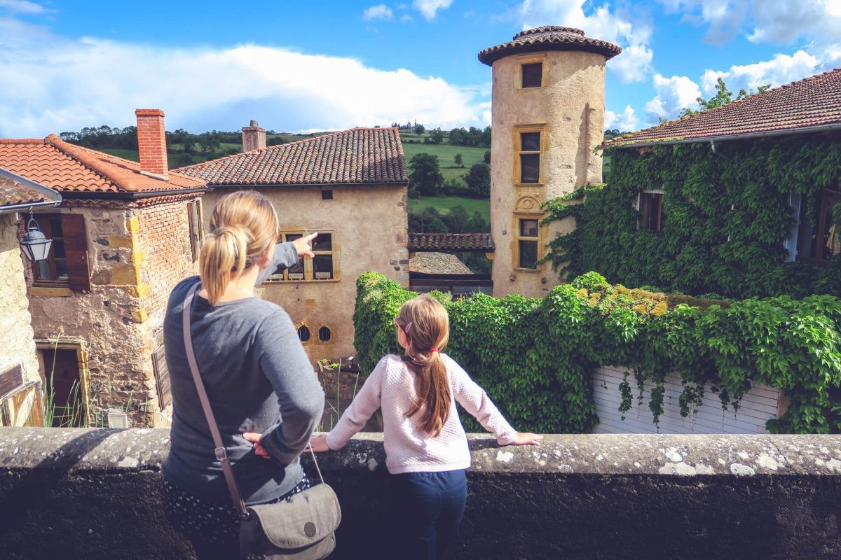 Saint-Jean-saint-Maurice-sur-Loire in the heart of the French countryside