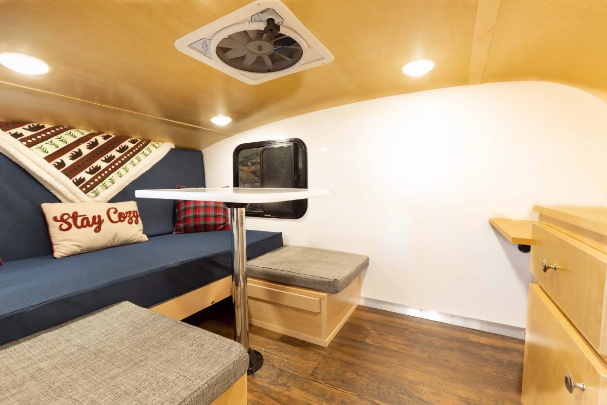 Rustic Trail Papa Bear interior