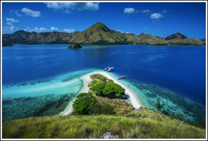 Sailing Labuan Bajo