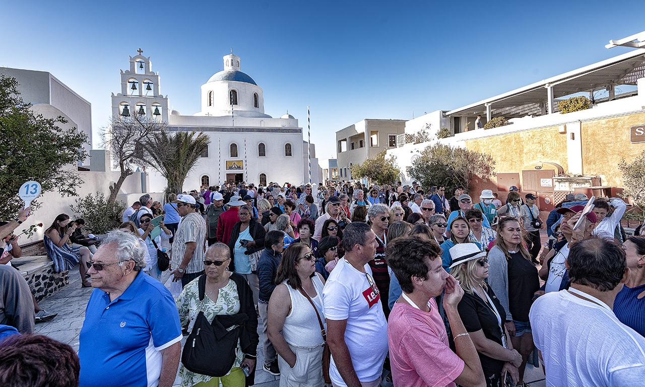 Crowded streets in Santorini