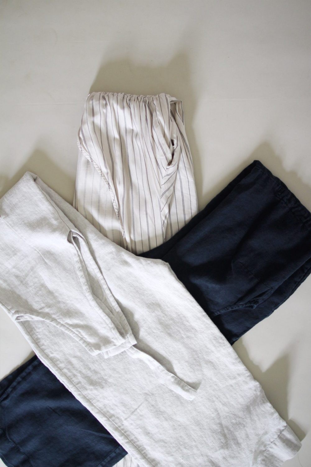 Folding dresses and jumpsuits