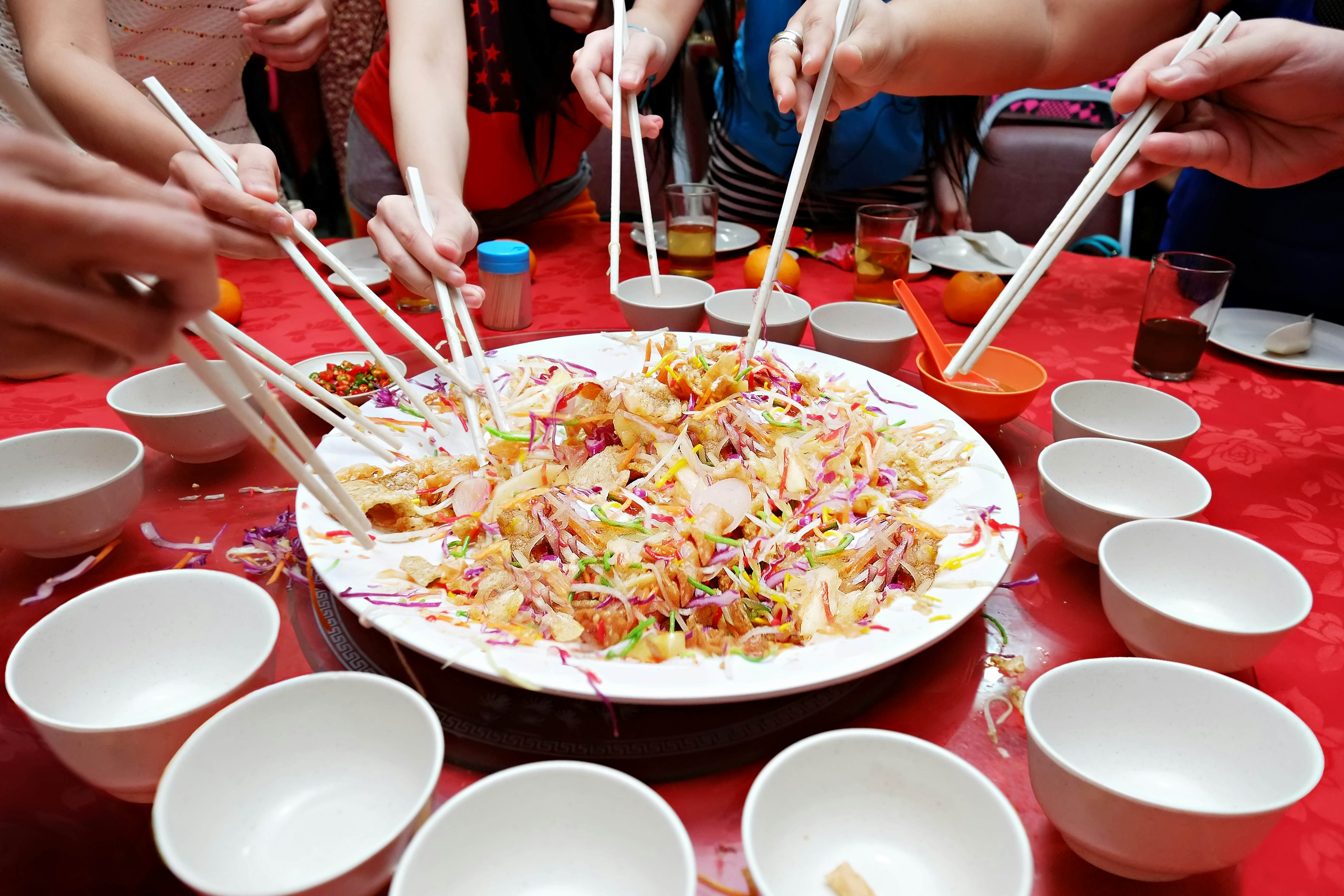 Singapore's annual food festival draws foodies across the region