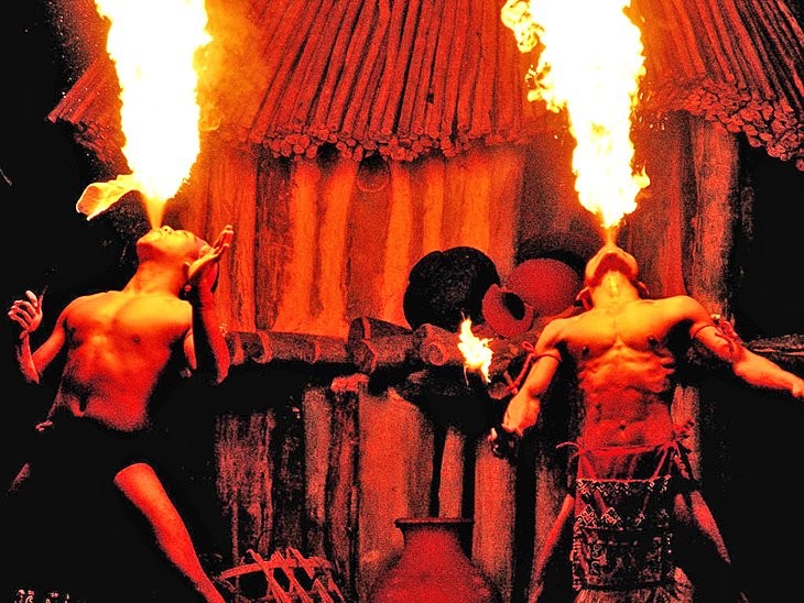 Night Safari Singapore showcasing nocturnal wildlife