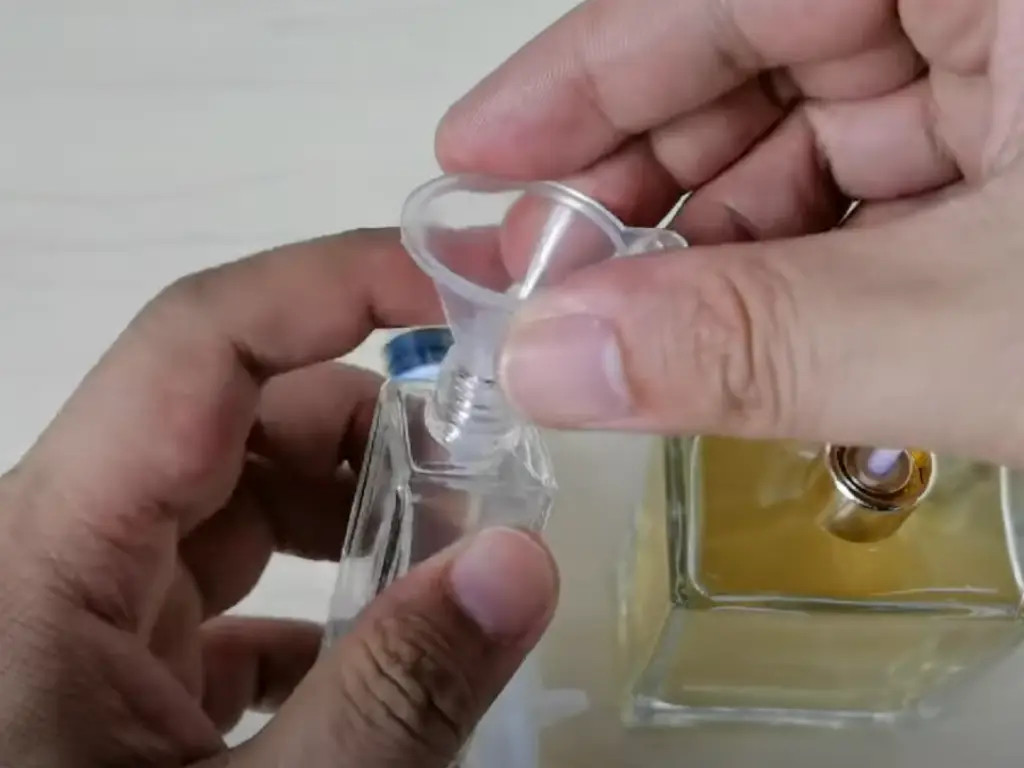 tools needed to transfer perfume