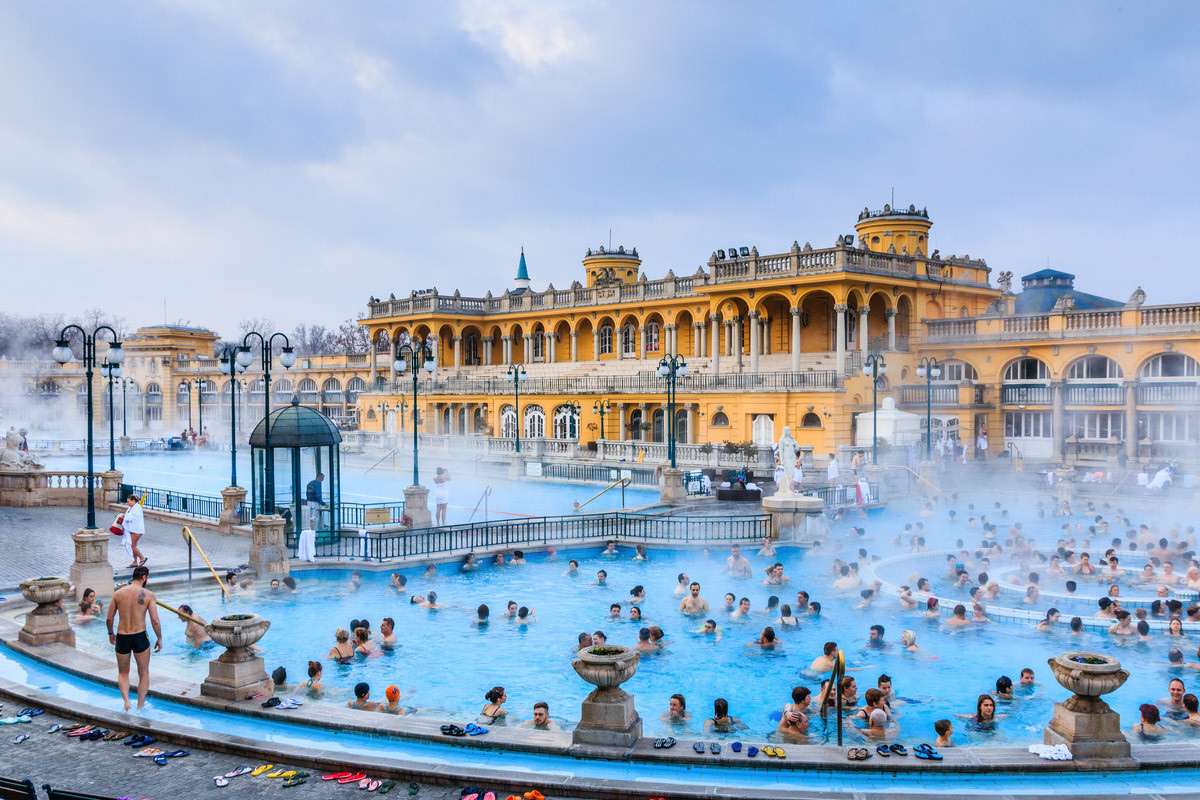 Szechenyi Baths in Budapest, visit Budapest