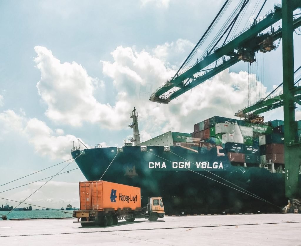things-to-know-before-travelling-on-a-container-ship-