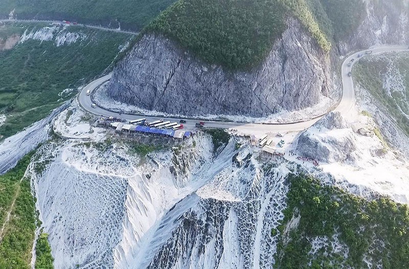Thung-Khe-Pass-Mai-Chau-Vietnam-Travel