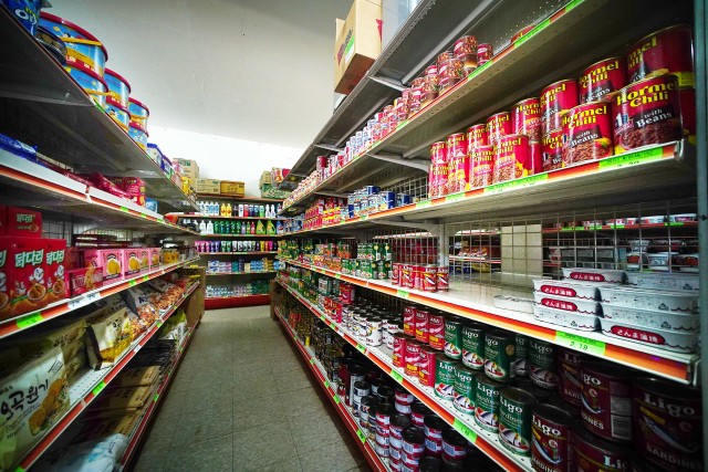 Mostly canned goods at a Tinian store. 27 aug 2016
