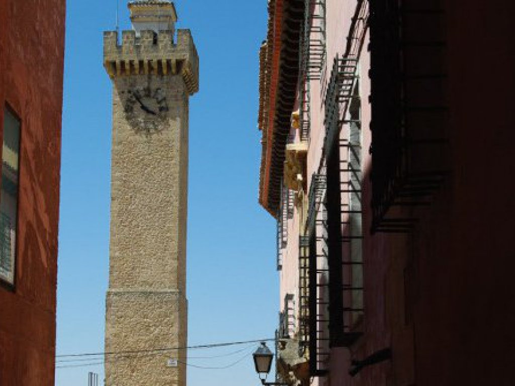 Torre de Mangana in Cuenca, Spain, reflecting historical and architectural importance
