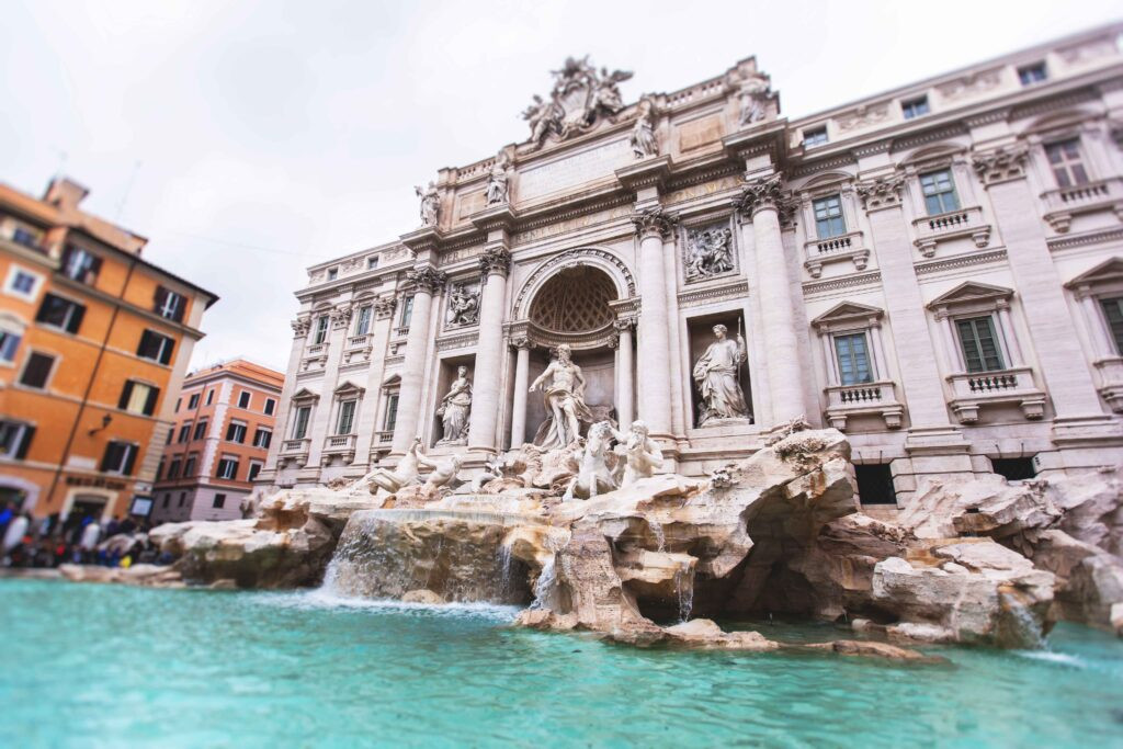 trevi fountain rome italy travel trends &amp; statistics 2024