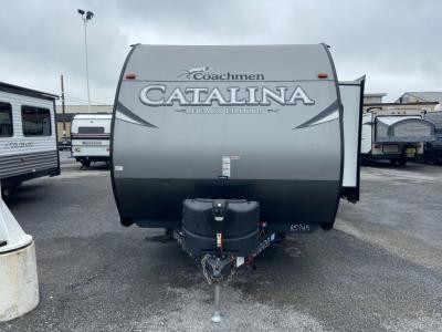 Used 2017 Coachmen RV Catalina Legacy 223RBS Exterior