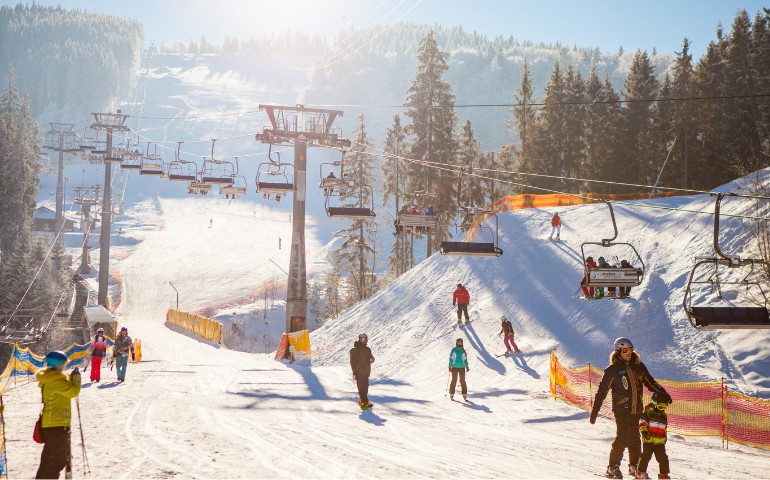 Tourists skiing at Uludağ Mountain