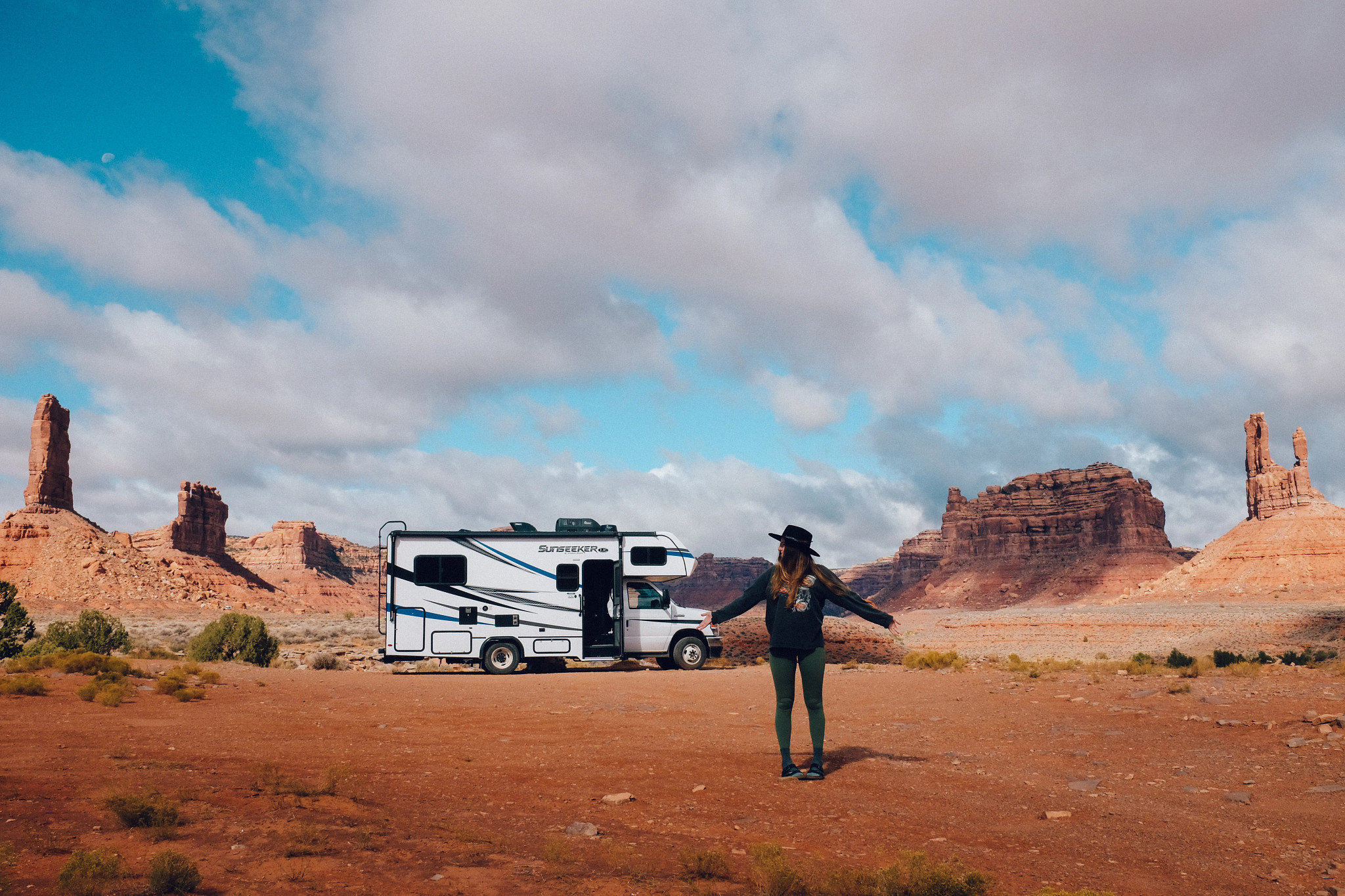 Valley of the Gods scenery with a Road Bear RV
