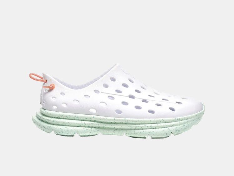 Kane Footwear for active recovery purposes