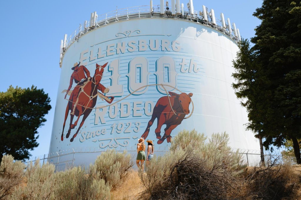 Ellensburg rodeo mural