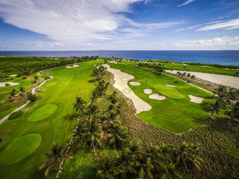 Top Notch Golf at Los Corales Golf Course