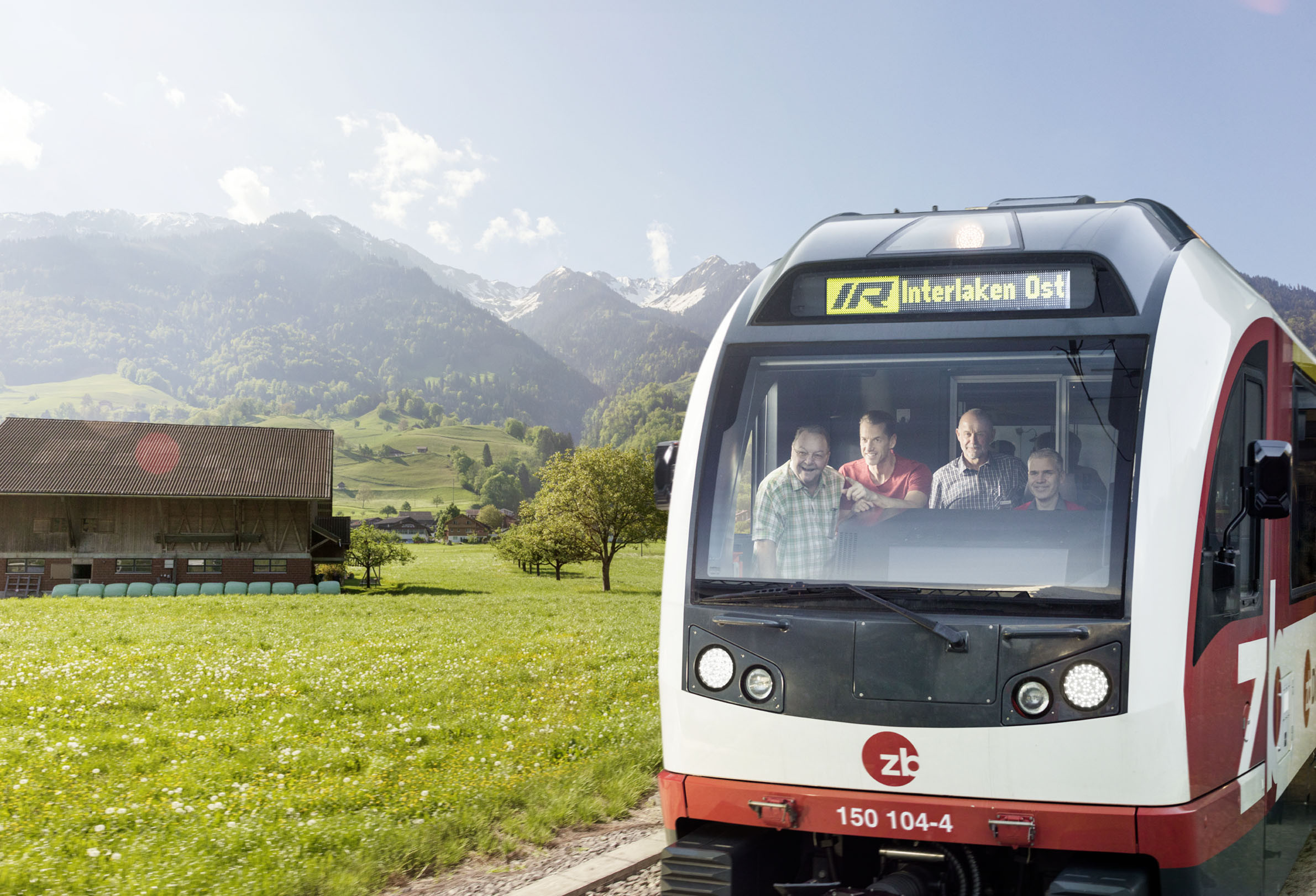 Lucerne-Interlaken Express: Journey between lakes and mountains